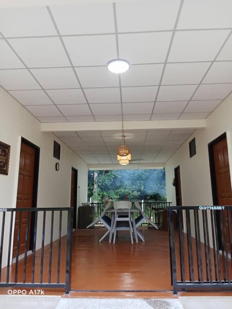 Bilik Umar Apartman Gerik Kültér fotó